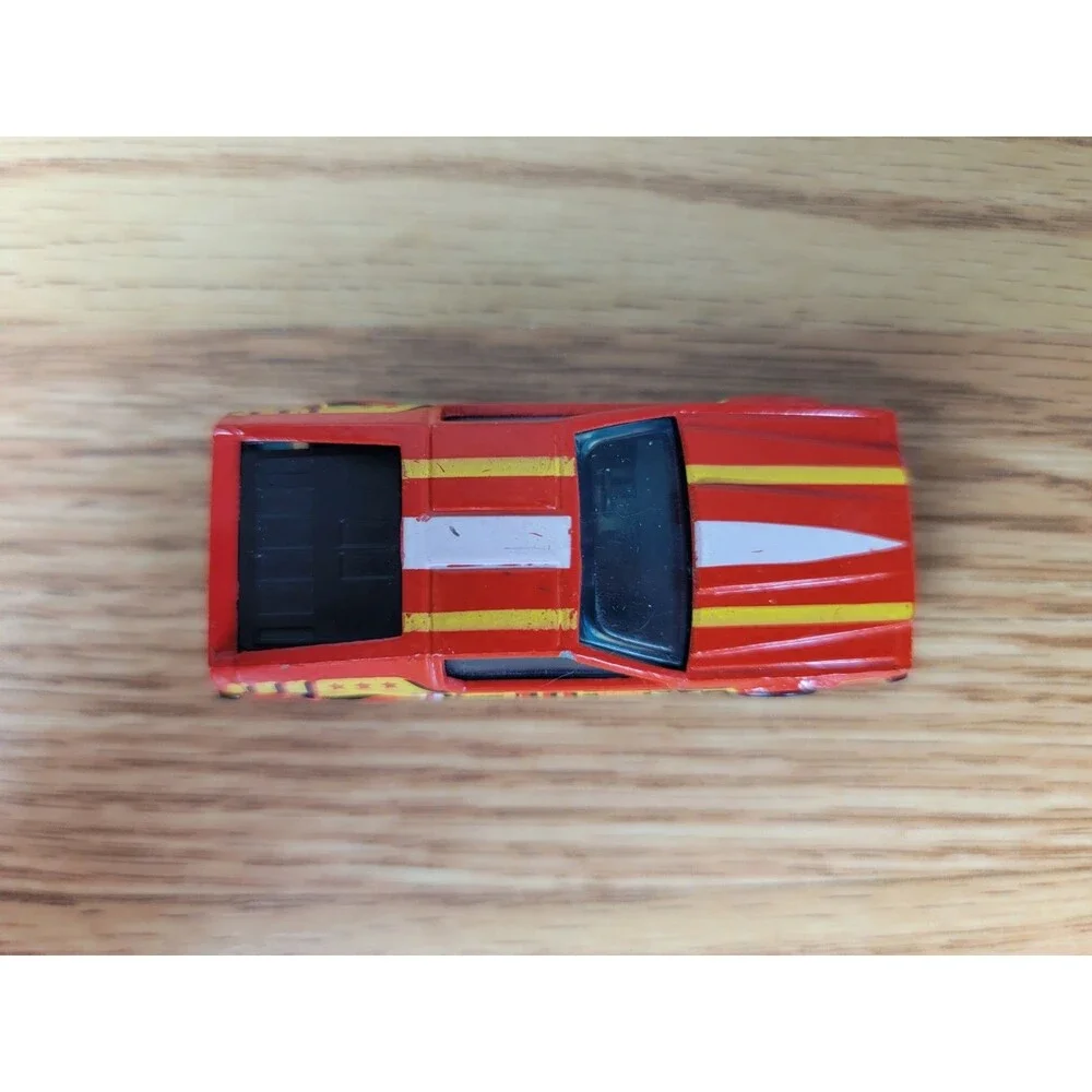 Vintage Hot Wheels Turismo Delorean Racer Diecast Scale Model Flying Colors BW